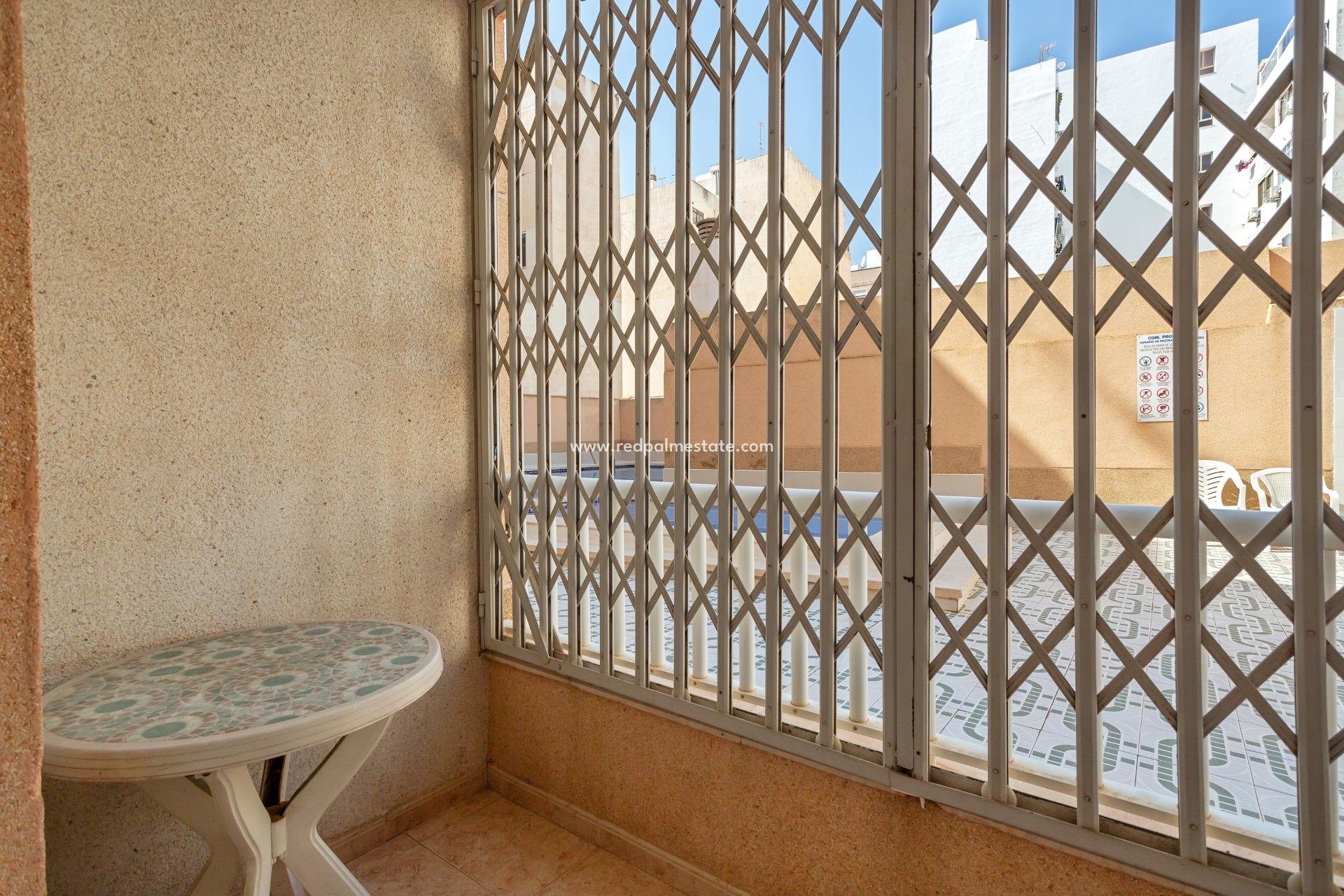 Revente - Appartements -
Torrevieja - Centro