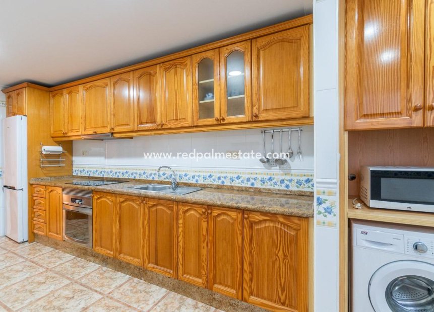 Revente - Appartements -
Torrevieja - Centro