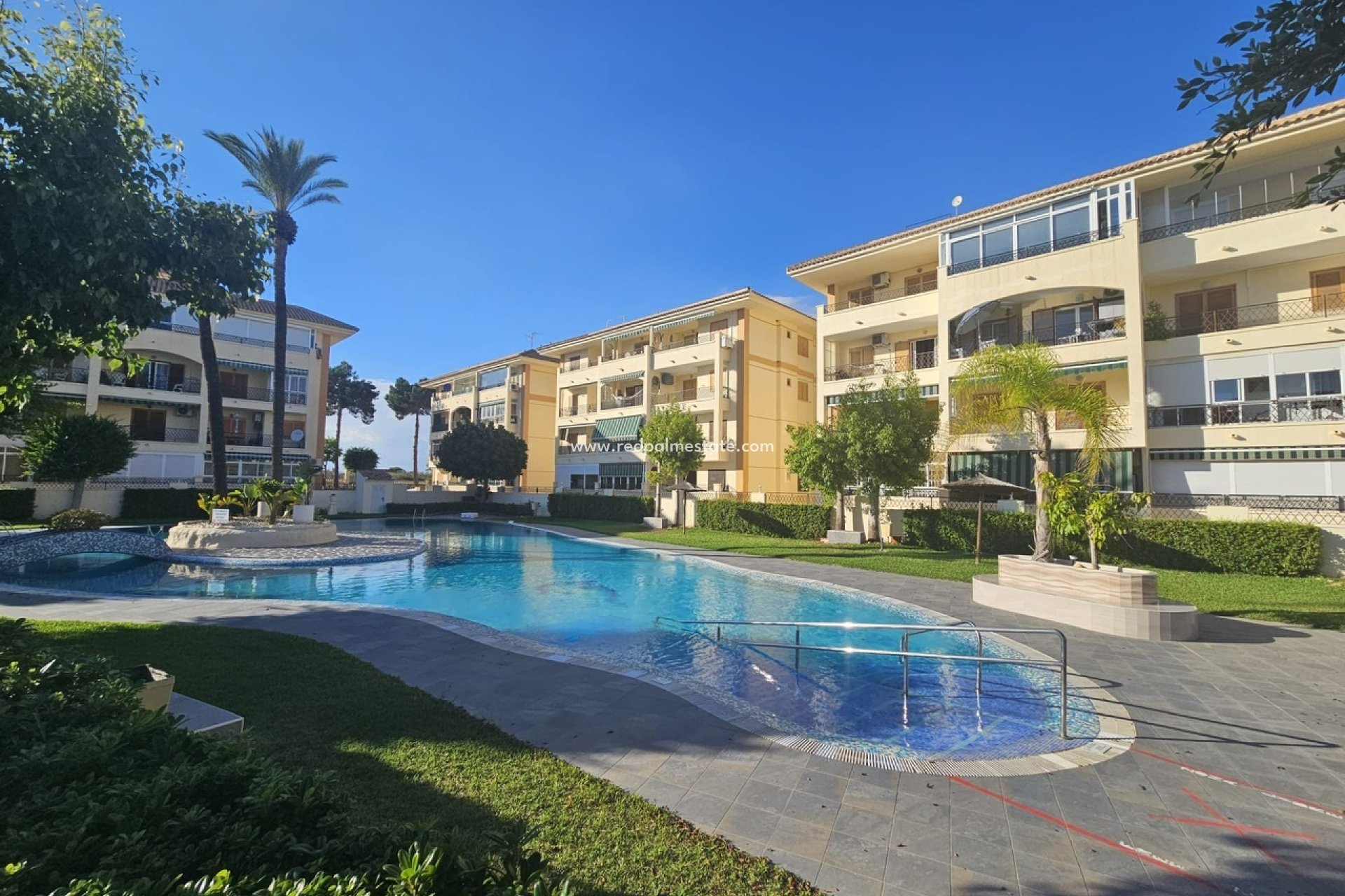 Revente - Appartements -
Torrevieja - Costa Blanca