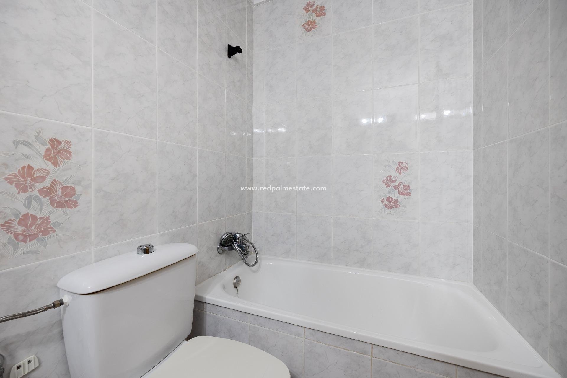 Revente - Appartements -
Torrevieja - El Acequión - Los Náufragos