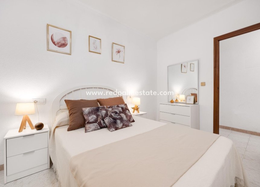 Revente - Appartements -
Torrevieja - Estacion de autobuses