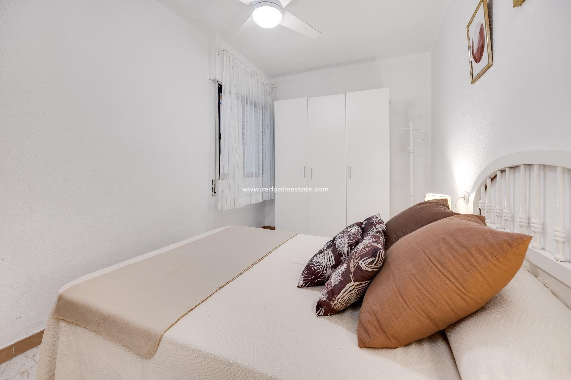 Revente - Appartements -
Torrevieja - Estacion de autobuses