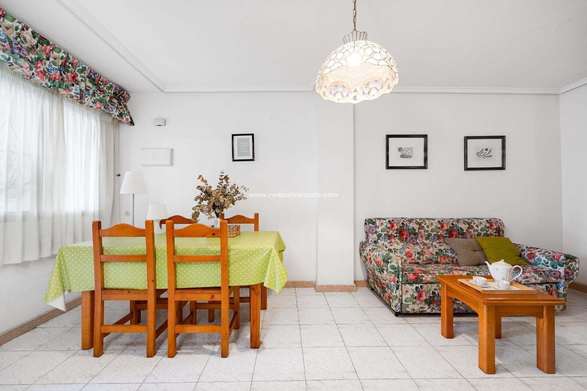 Revente - Appartements -
Torrevieja - Estacion de autobuses