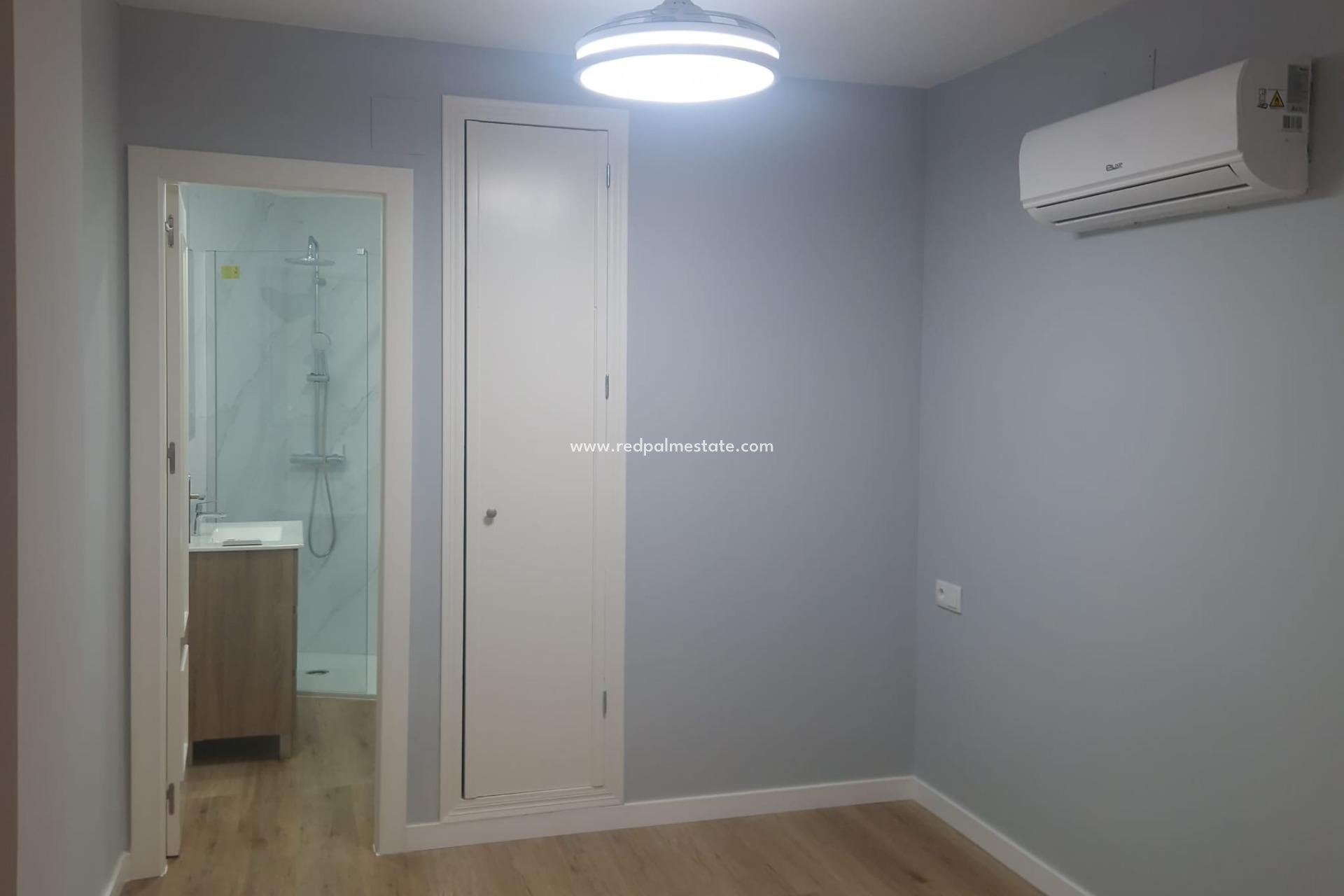 Revente - Appartements -
Torrevieja - La Mata