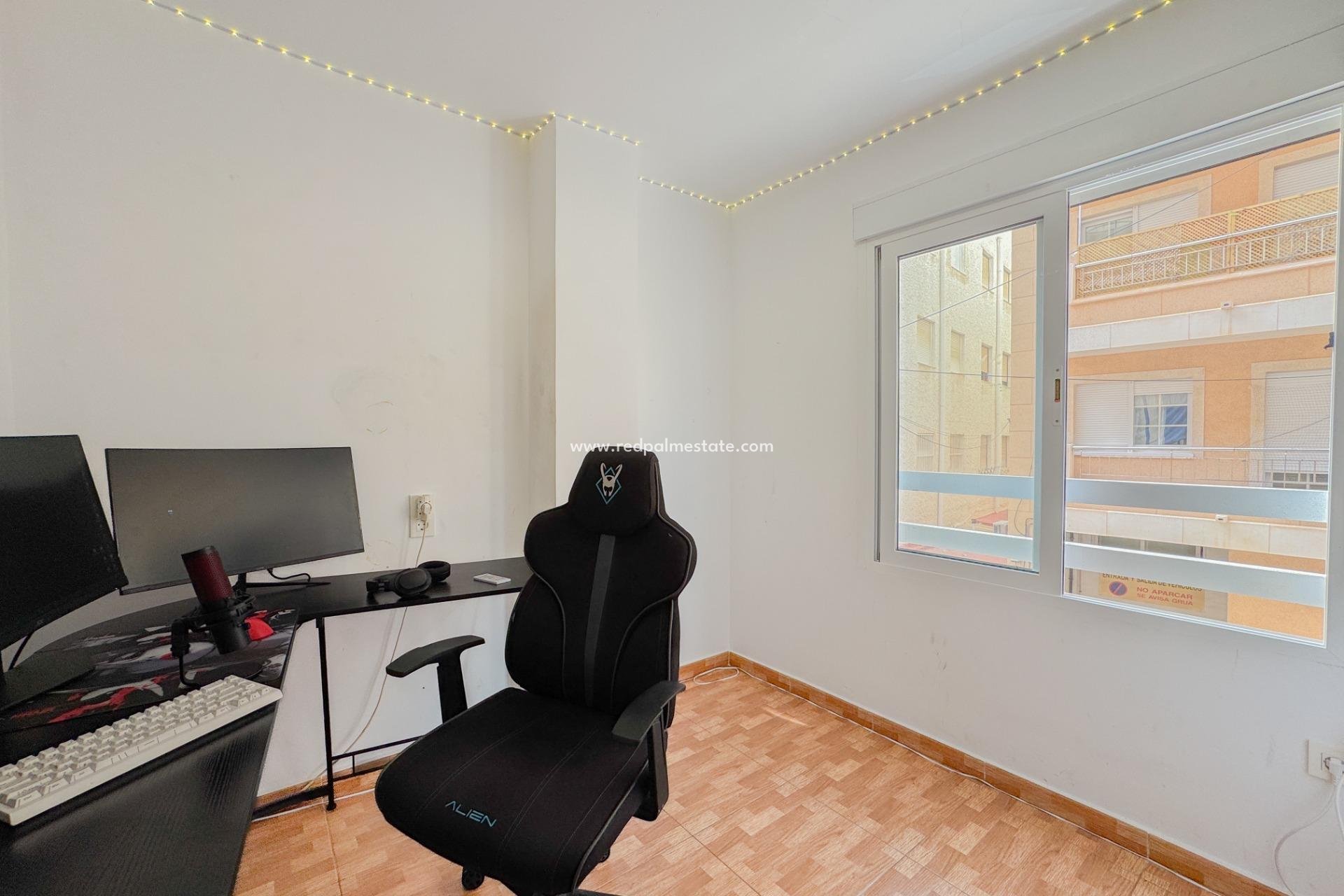 Revente - Appartements -
Torrevieja - La Mata