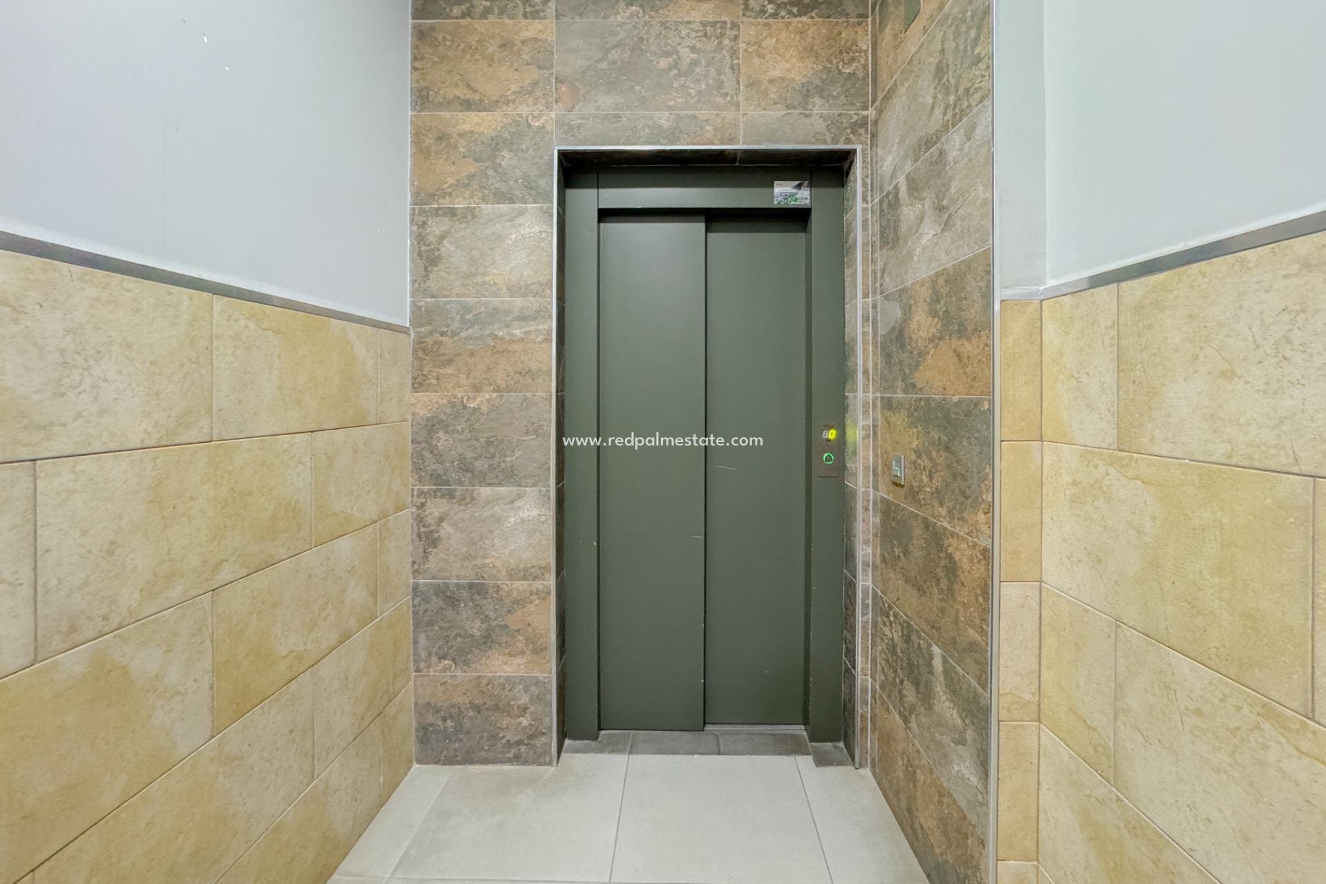 Revente - Appartements -
Torrevieja - La Mata