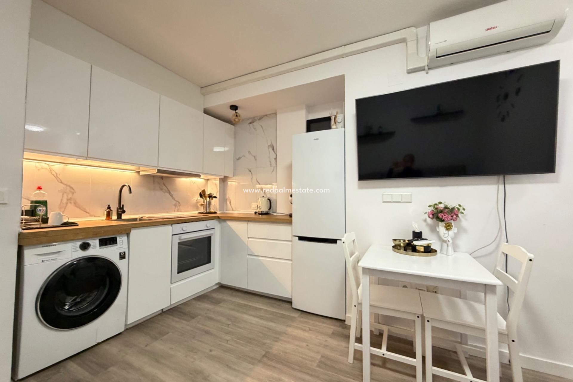 Revente - Appartements -
Torrevieja - La Mata