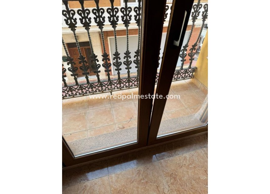 Revente - Appartements -
Torrevieja - Las Piscinas Naturales