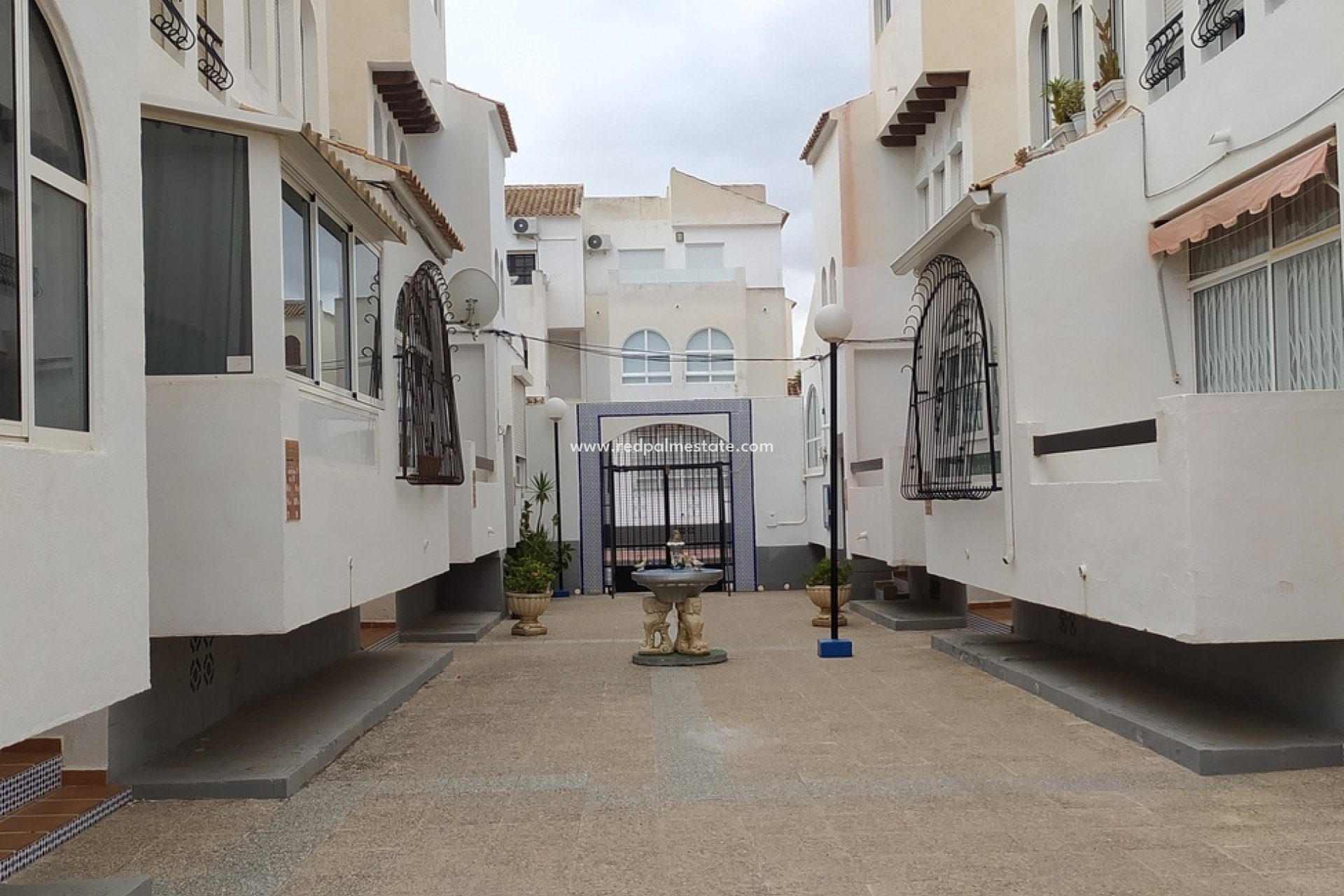 Revente - Appartements -
Torrevieja - LOS NAUFRAGOS PLAYA