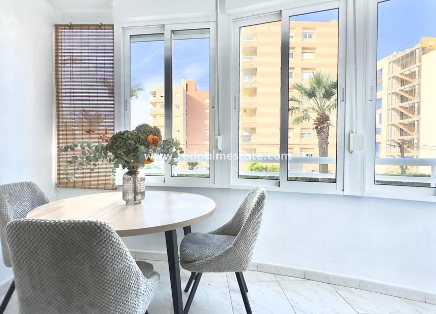 Revente - Appartements -
Torrevieja - Nueva Torrevieja - Aguas Nuevas