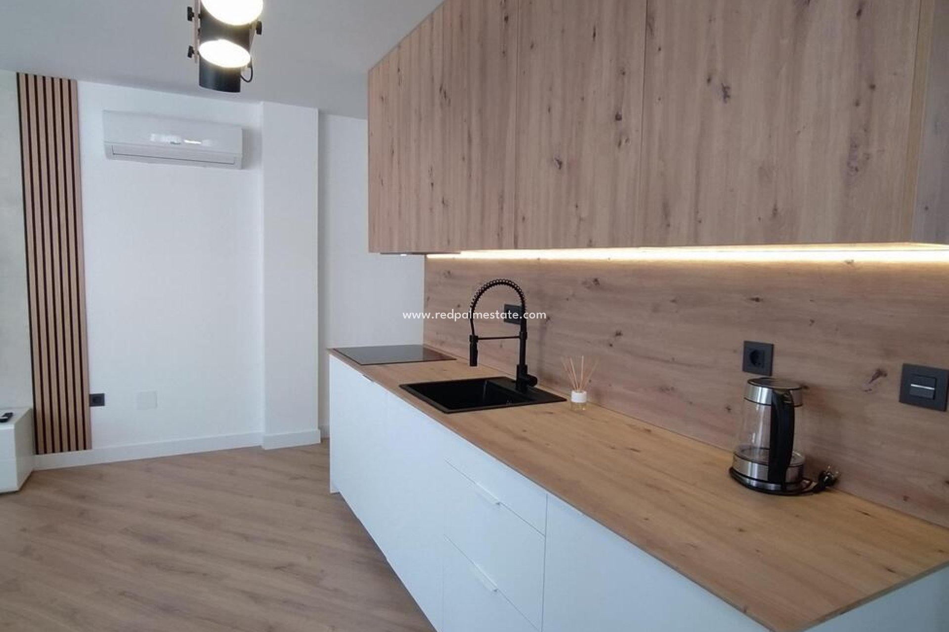 Revente - Appartements -
Torrevieja - PARQUE DE LAS NACIONES