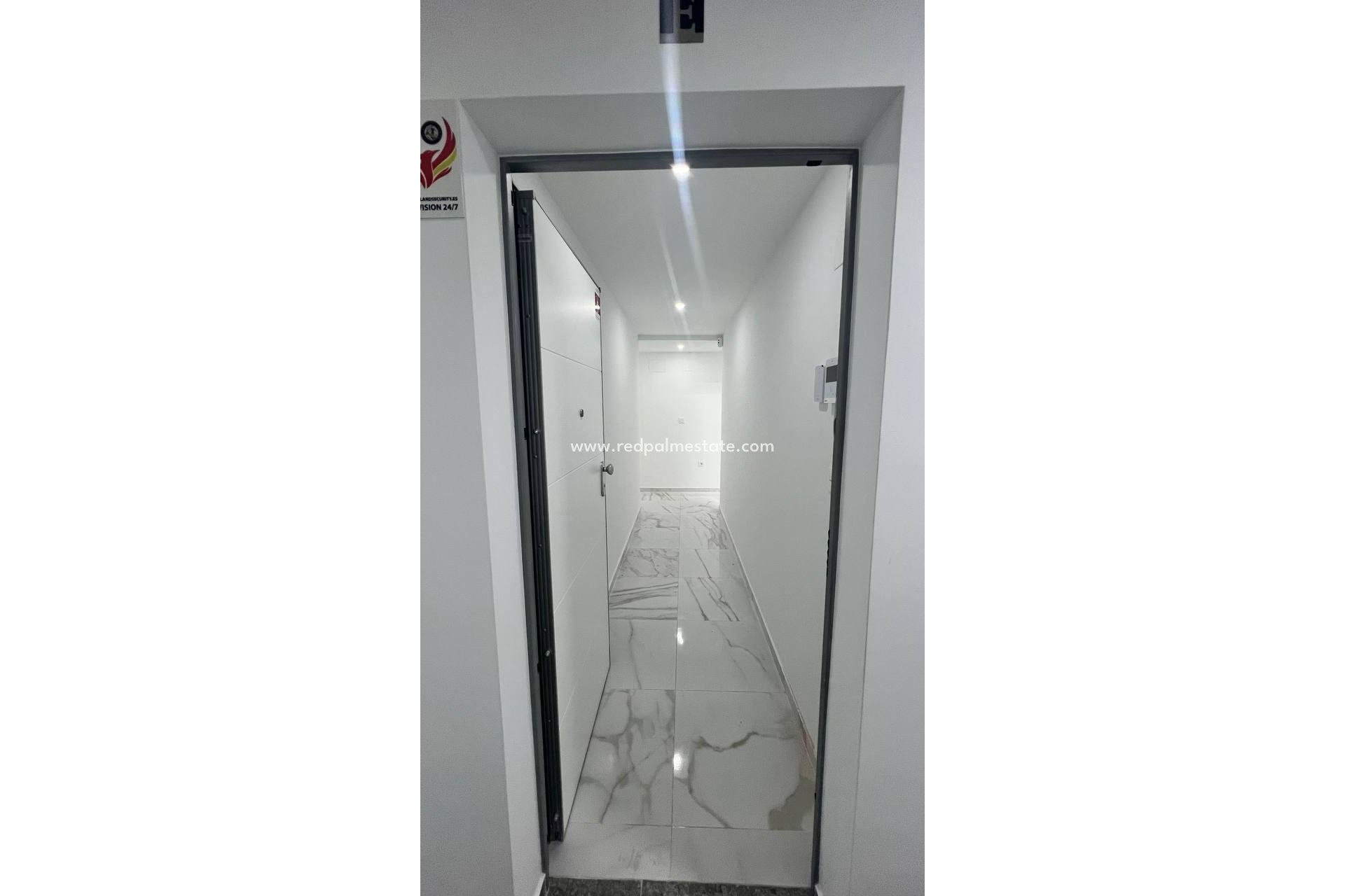 Revente - Appartements -
Torrevieja - PARQUE DE LAS NACIONES