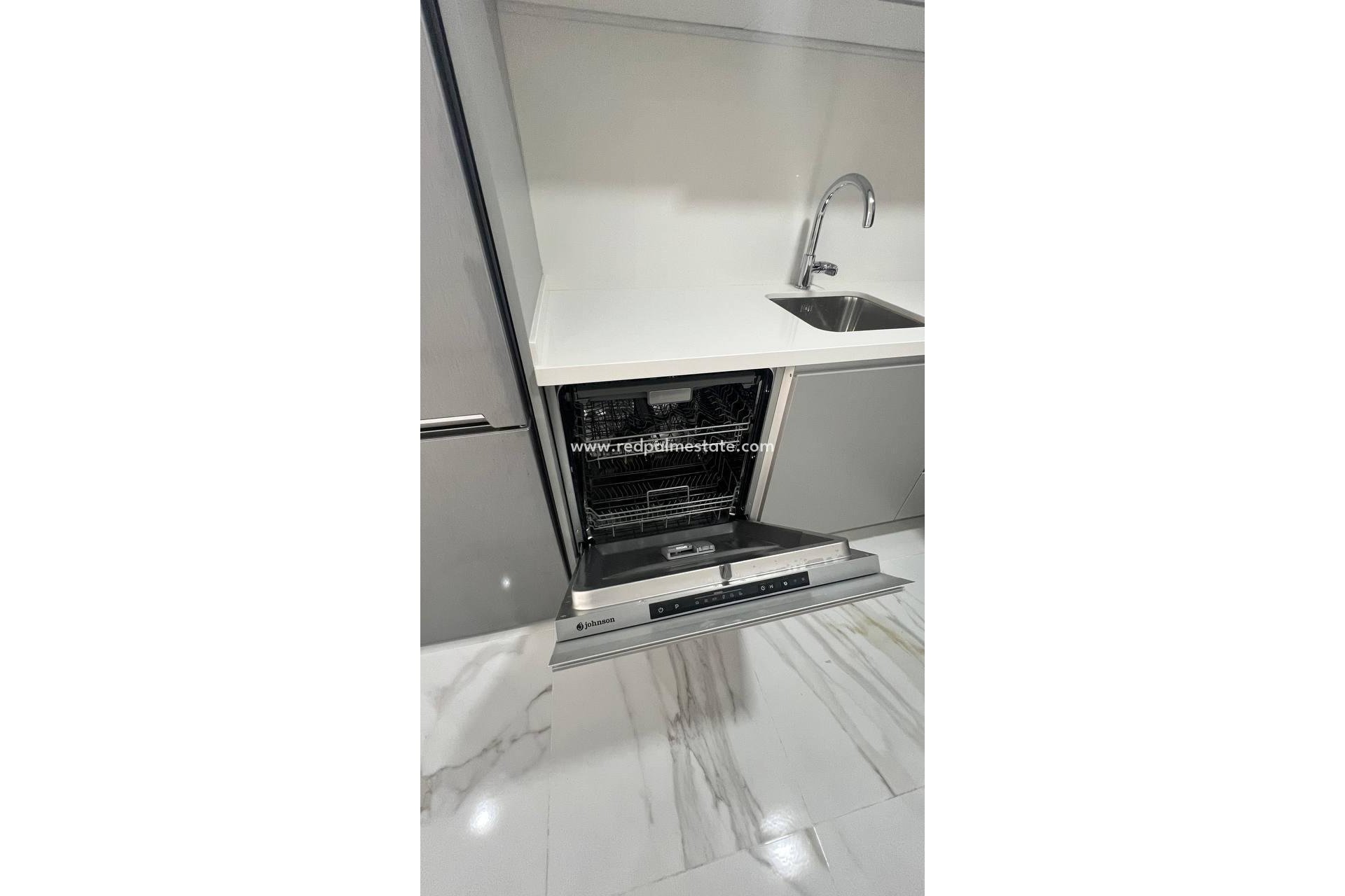 Revente - Appartements -
Torrevieja - PARQUE DE LAS NACIONES