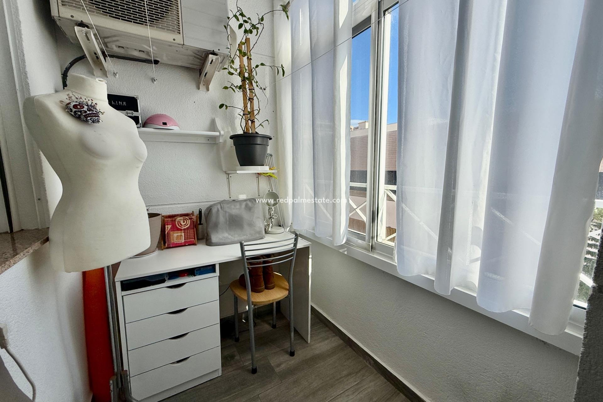 Revente - Appartements -
Torrevieja - PARQUE DE LAS NACIONES