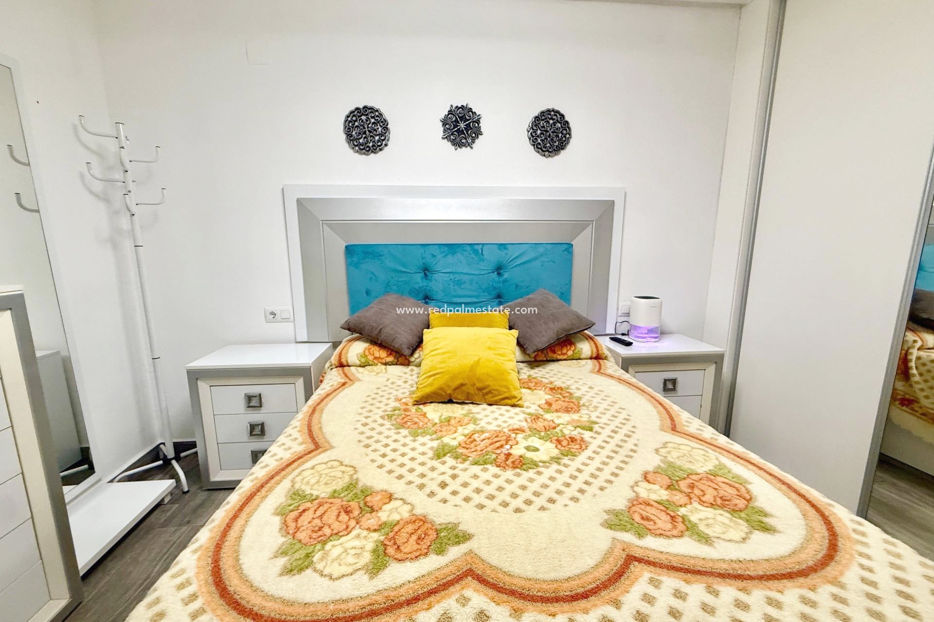 Revente - Appartements -
Torrevieja - PARQUE DE LAS NACIONES