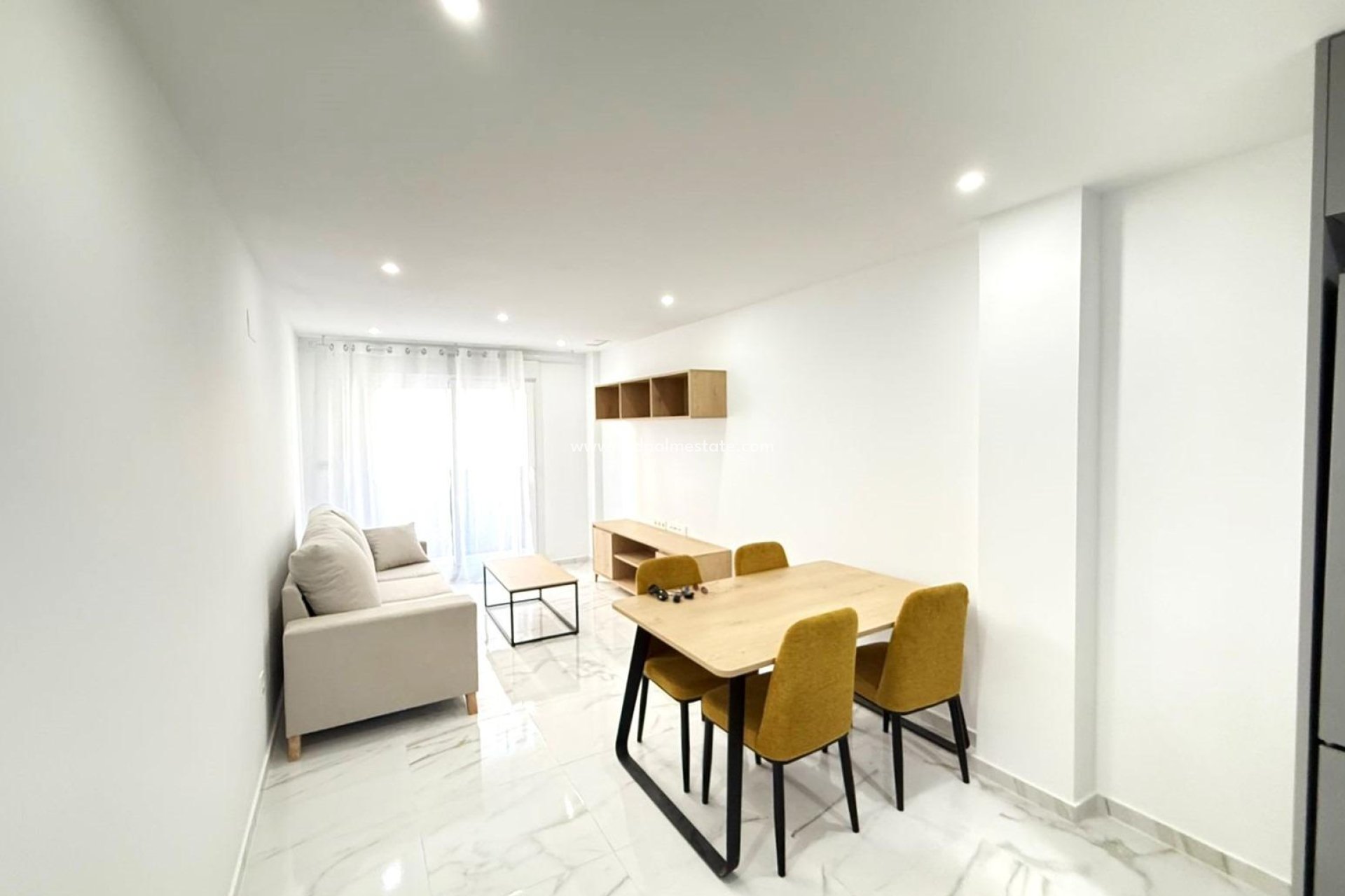 Revente - Appartements -
Torrevieja - PARQUE DE LAS NACIONES