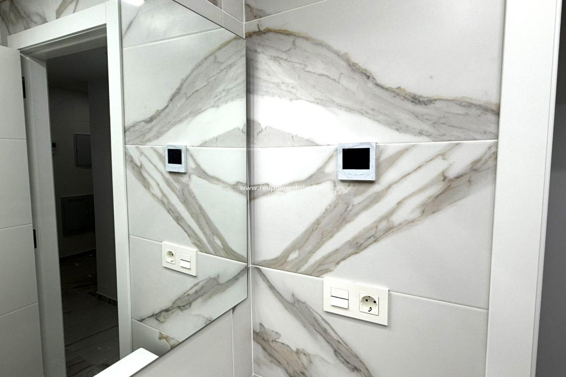 Revente - Appartements -
Torrevieja - PARQUE DE LAS NACIONES