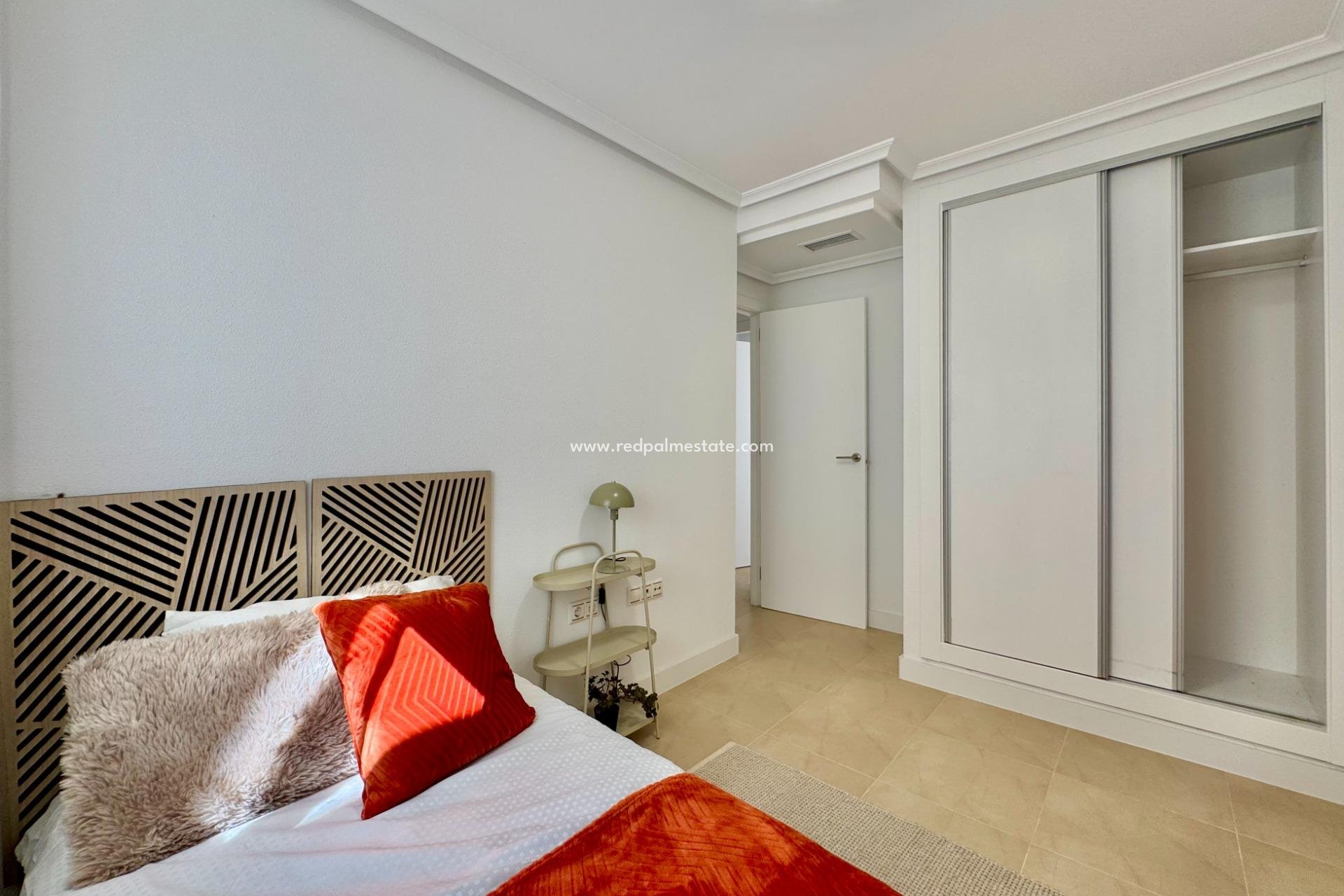 Revente - Appartements -
Torrevieja - PARQUE DE LAS NACIONES