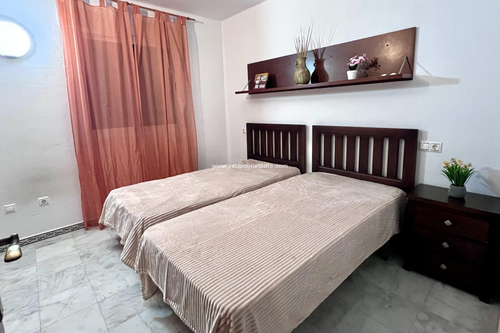 Revente - Appartements -
Torrevieja - Playa de los Locos