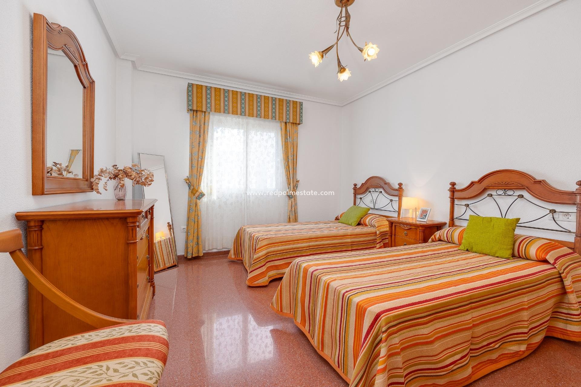 Revente - Appartements -
Torrevieja - Playa del Cura