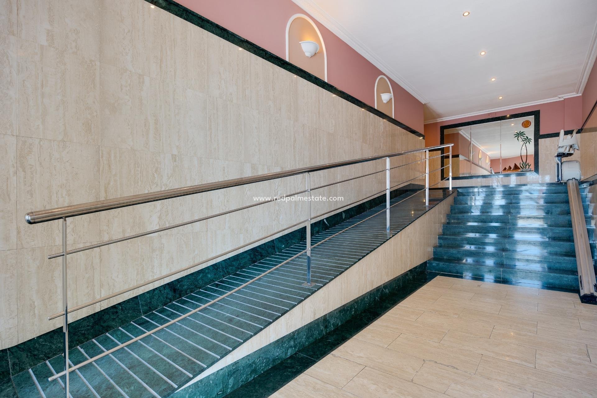 Revente - Appartements -
Torrevieja - Playa del Cura