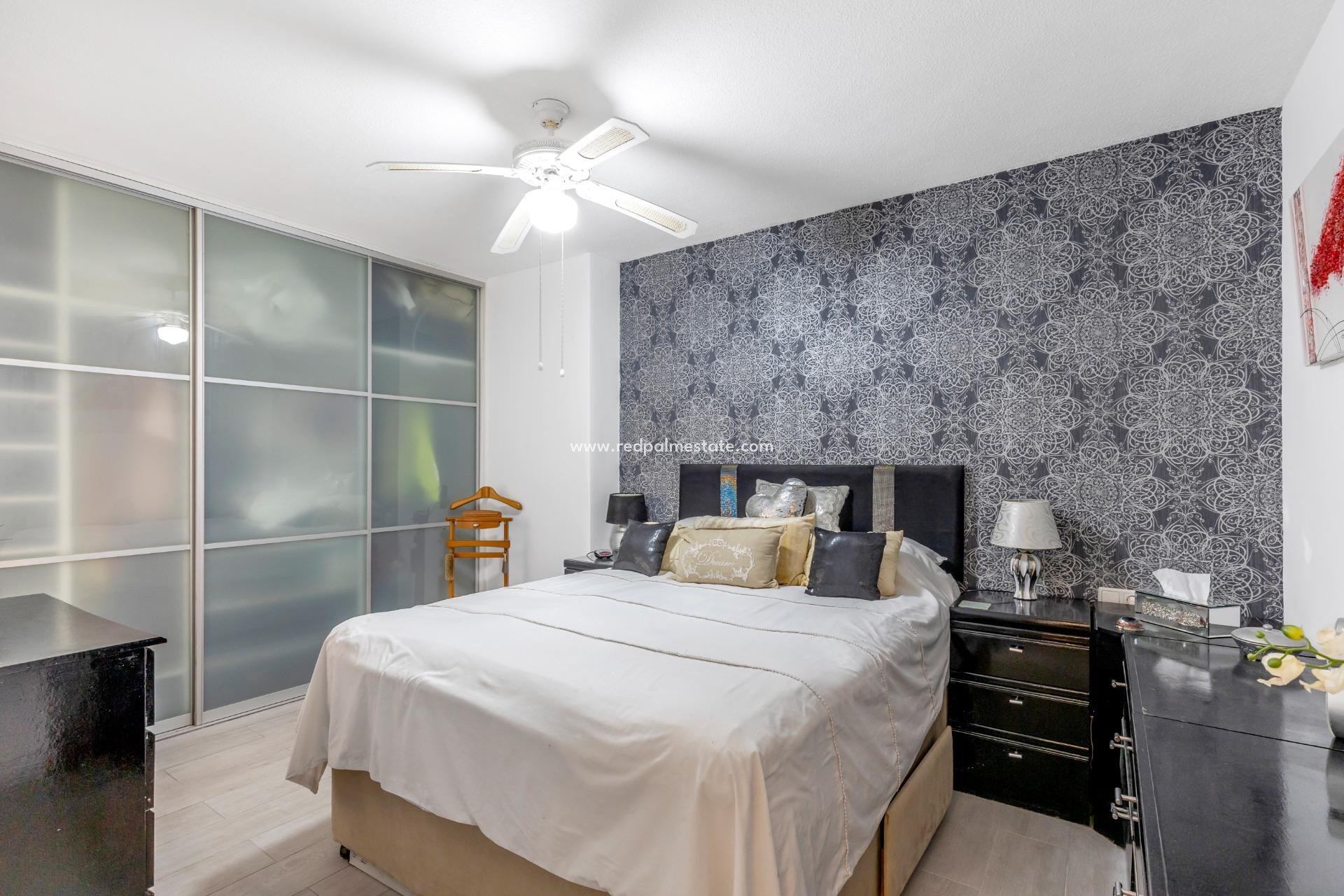 Revente - Appartements -
Torrevieja - Playa del Cura