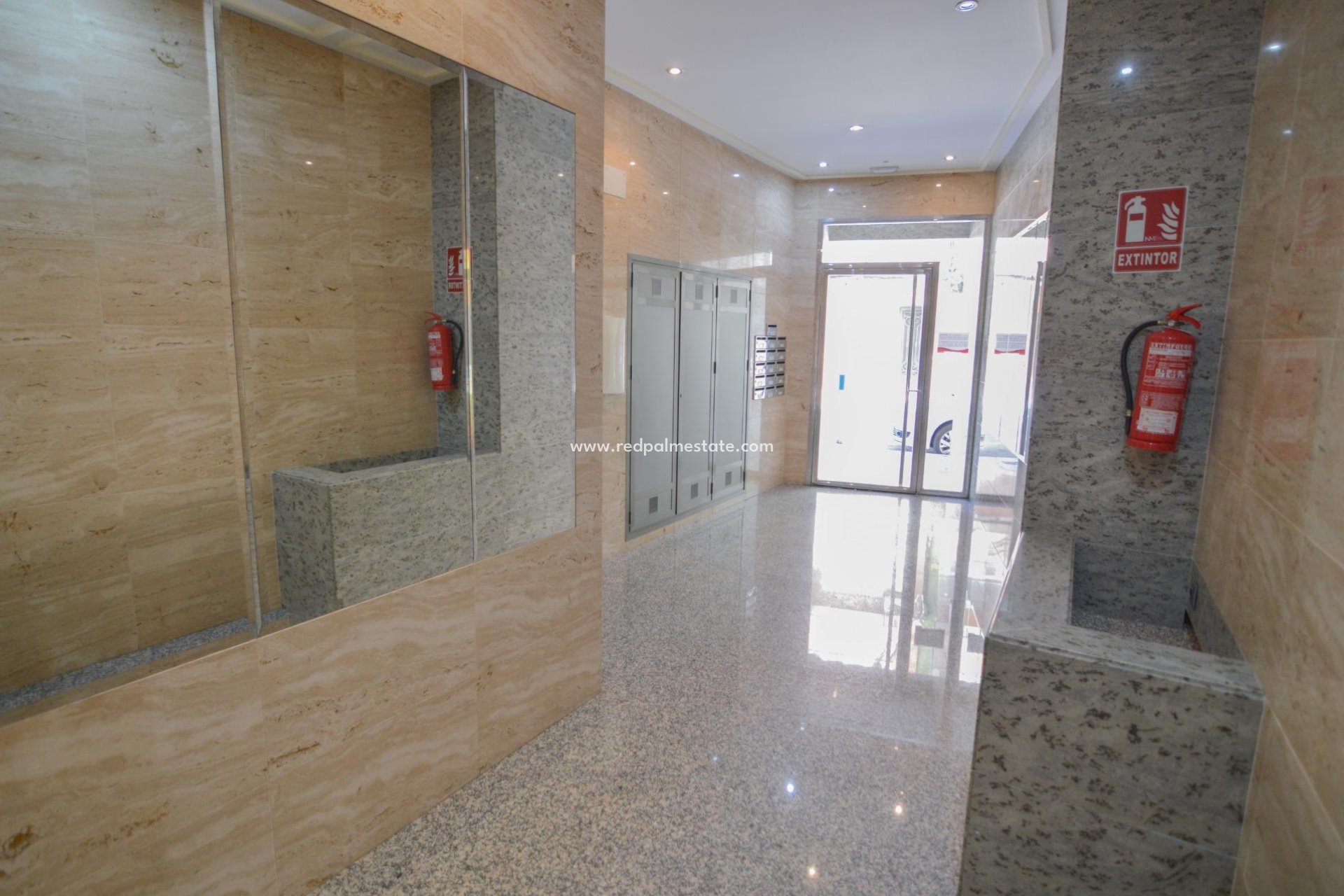 Revente - Appartements -
Torrevieja - Playa del Cura