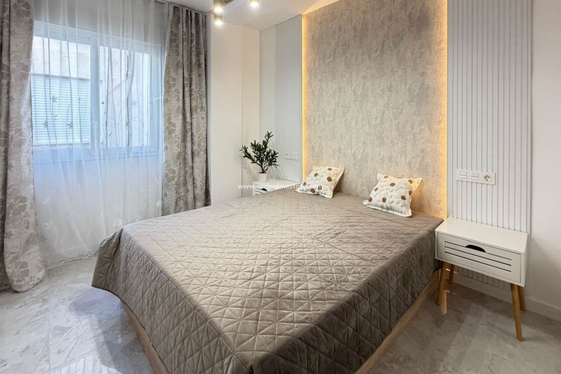 Revente - Appartements -
Torrevieja - Playa del Cura