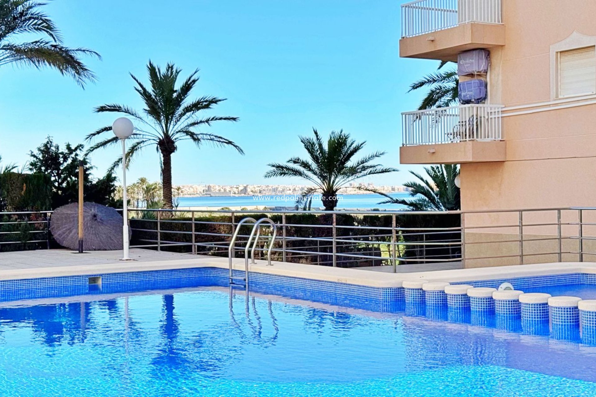 Revente - Appartements -
Torrevieja - Punta Prima Torrevieja