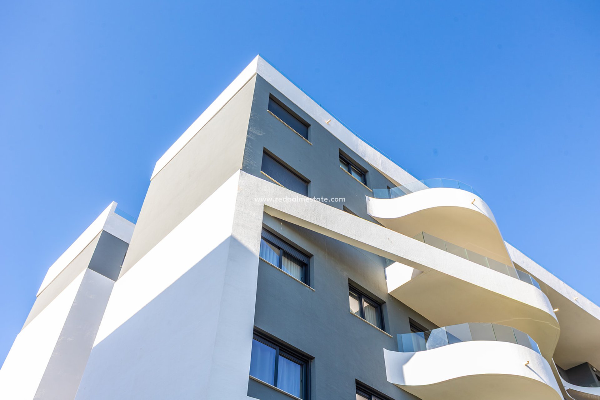 Revente - Appartements -
Torrevieja - Punta Prima Torrevieja