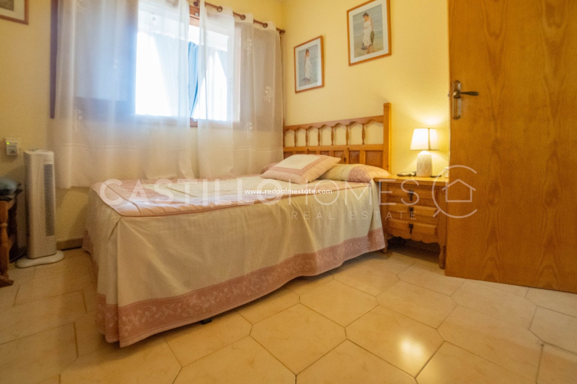 Revente - Appartements -
Torrevieja - Punta prima