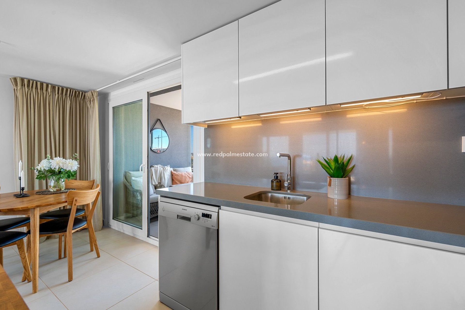 Revente - Appartements -
Torrevieja - Punta prima