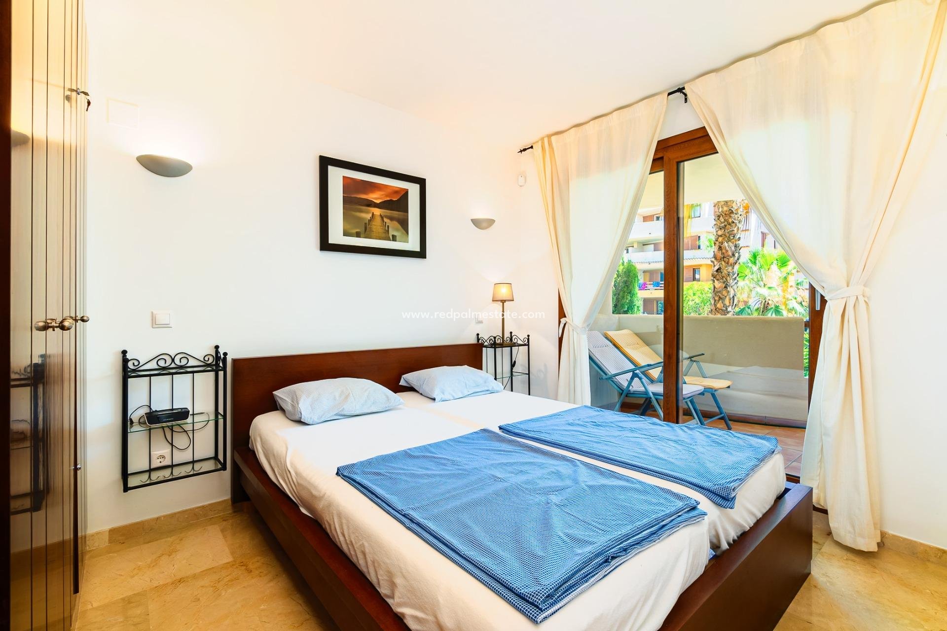 Revente - Appartements -
Torrevieja - Punta prima