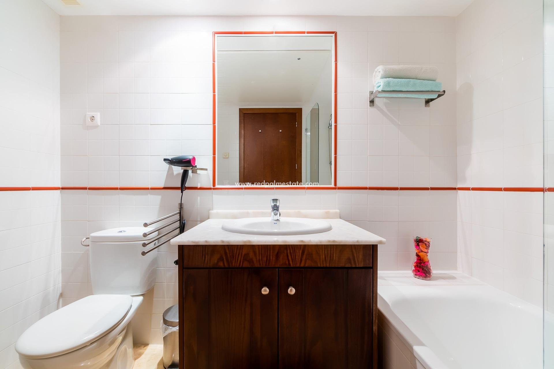 Revente - Appartements -
Torrevieja - Punta prima