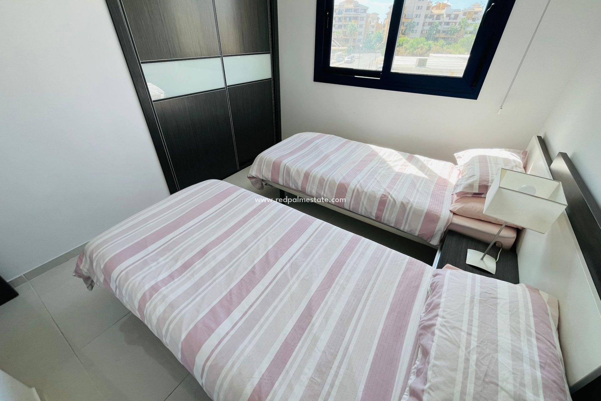 Revente - Appartements -
Torrevieja - Punta prima