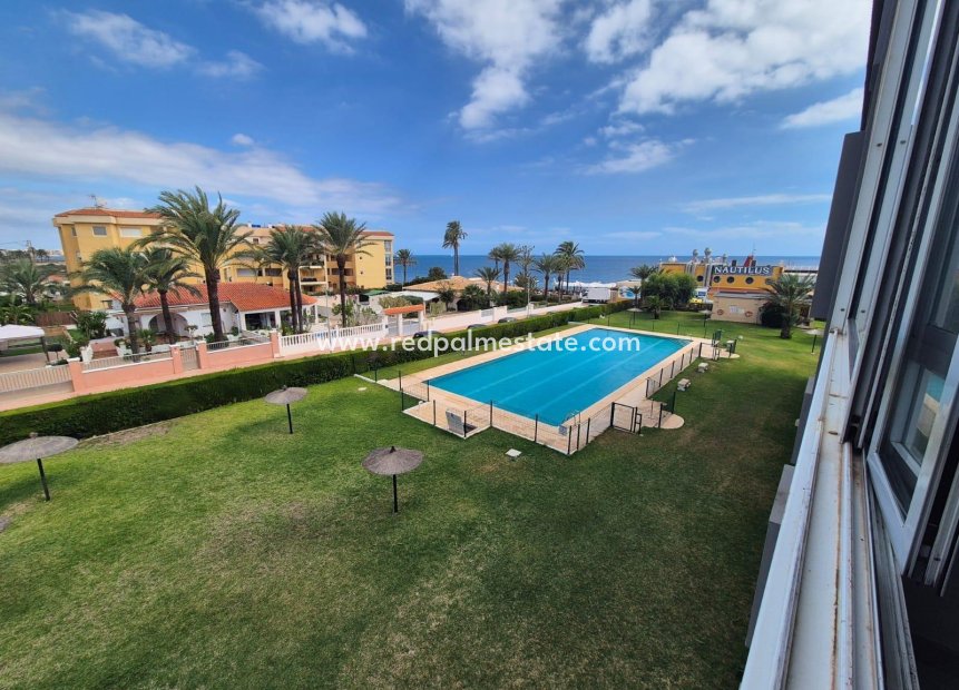 Revente - Appartements -
Torrevieja - Punta prima