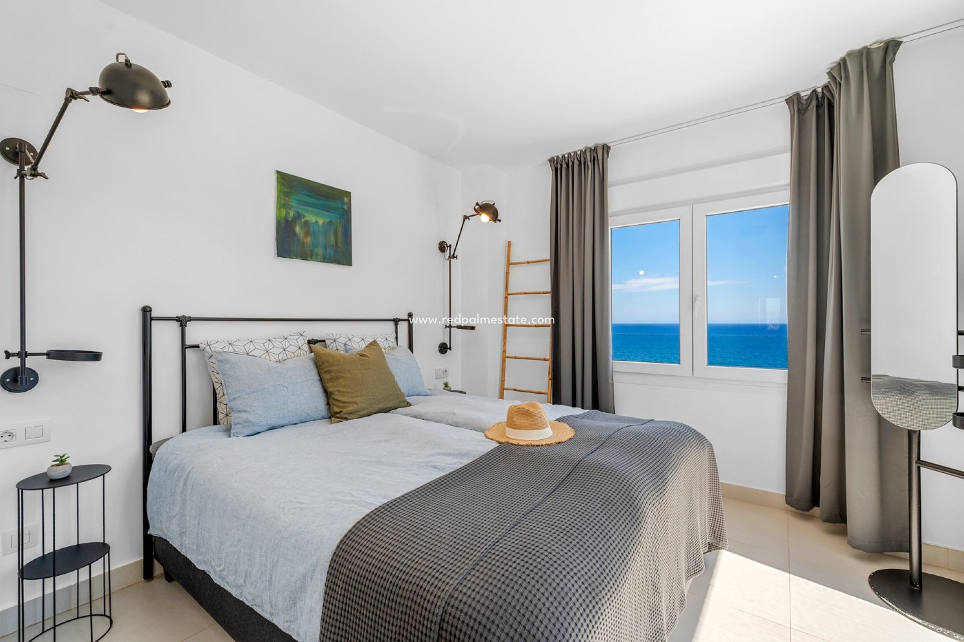 Revente - Appartements -
Torrevieja - Punta prima