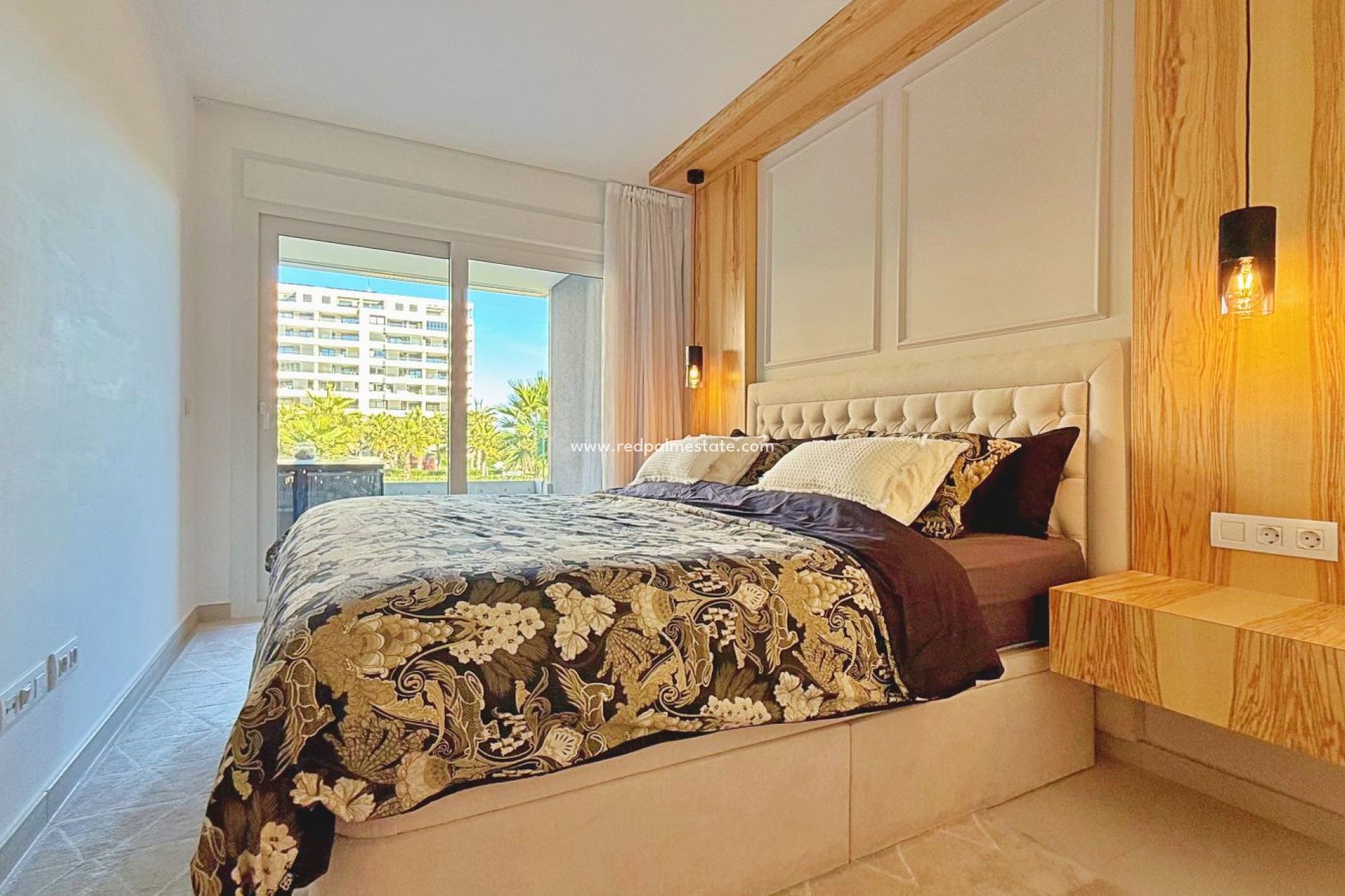 Revente - Appartements -
Torrevieja - Punta prima