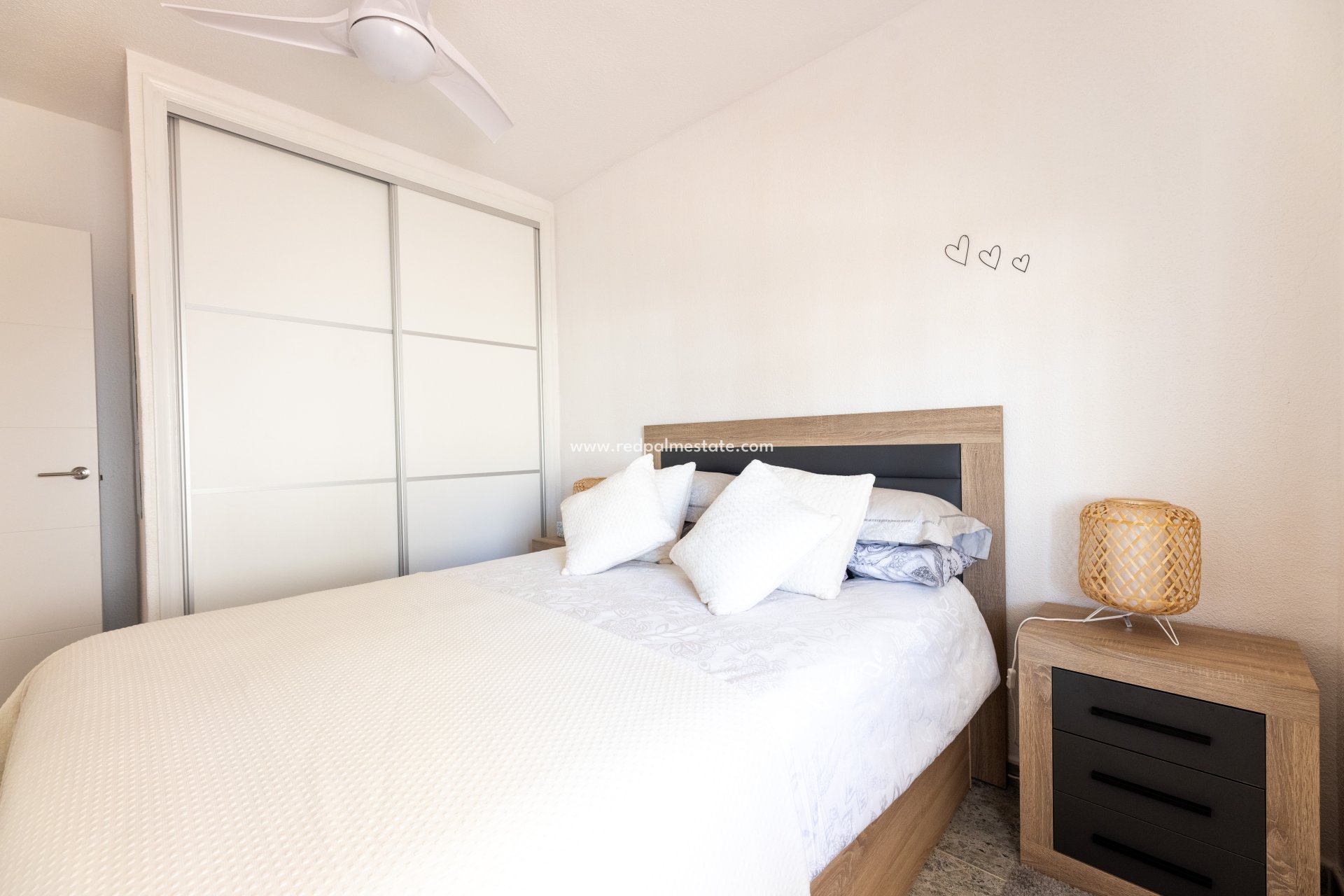 Revente - Appartements -
Torrevieja - Punta prima