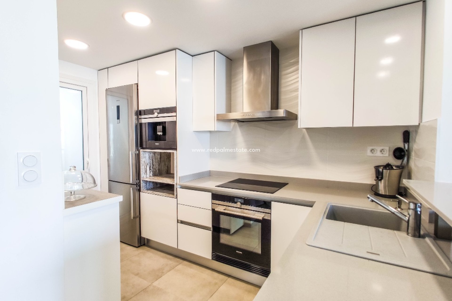 Revente - Appartements -
Torrevieja - Punta prima