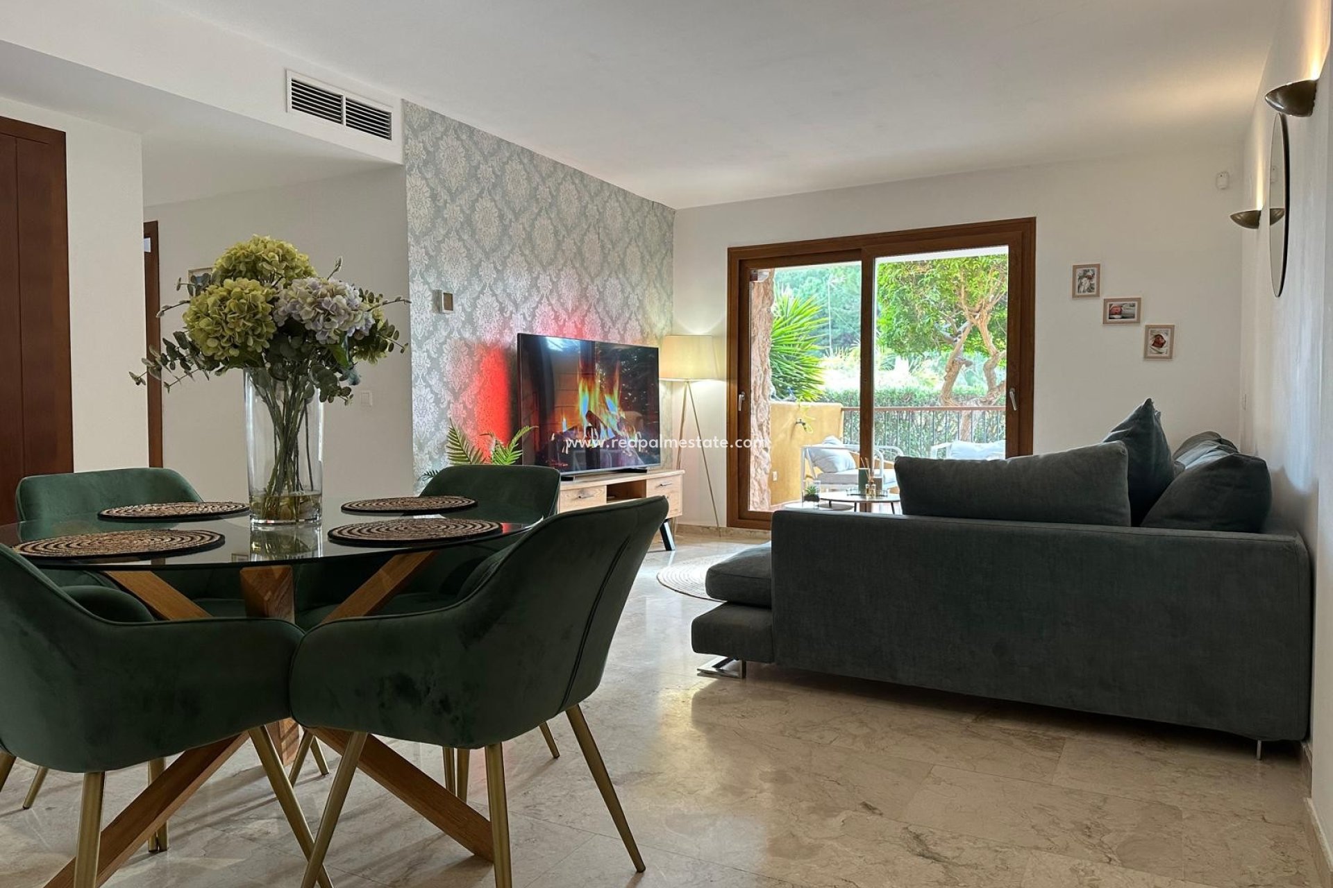 Revente - Appartements -
Torrevieja - Punta prima