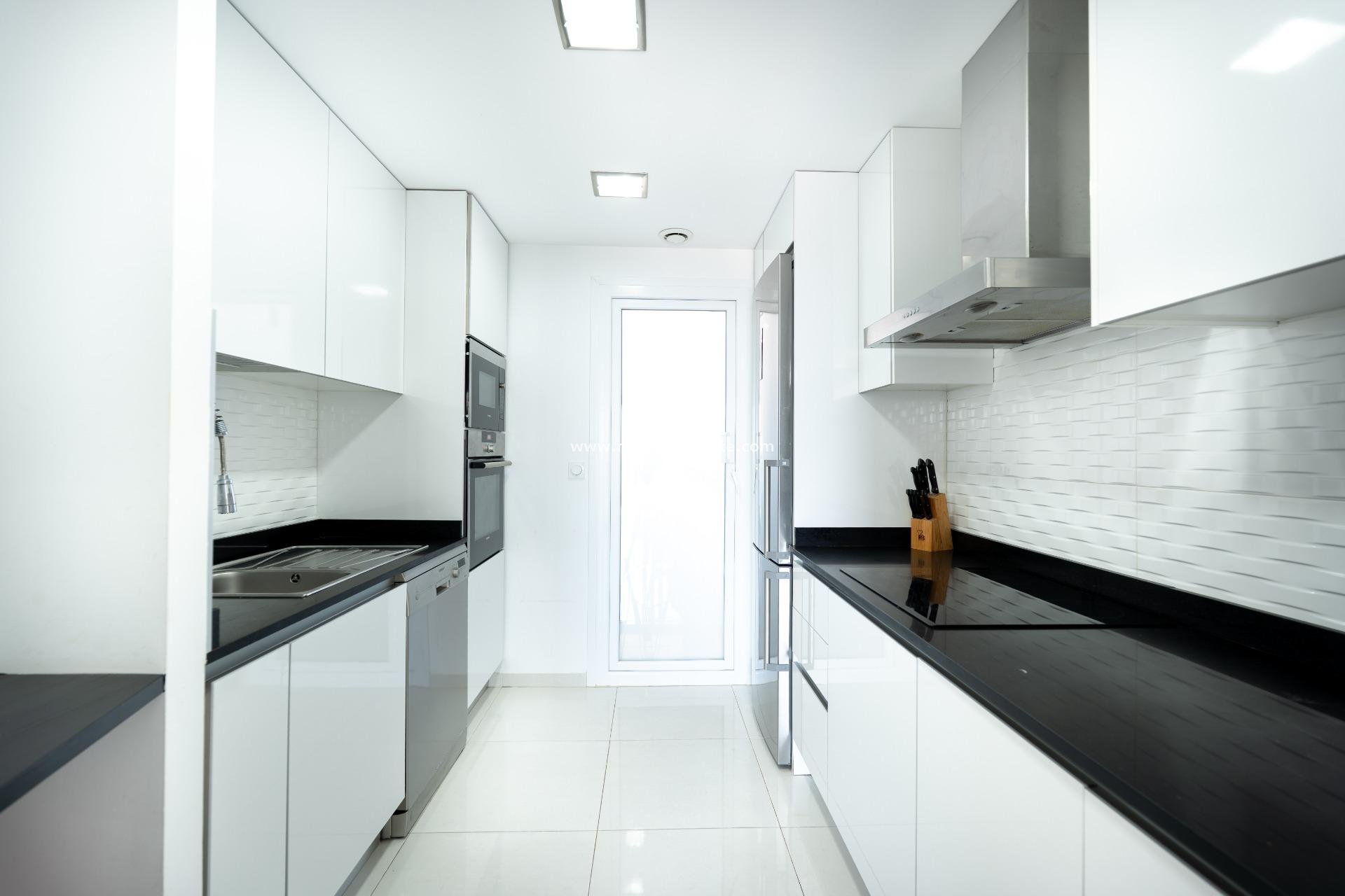 Revente - Appartements -
Torrevieja - Punta prima