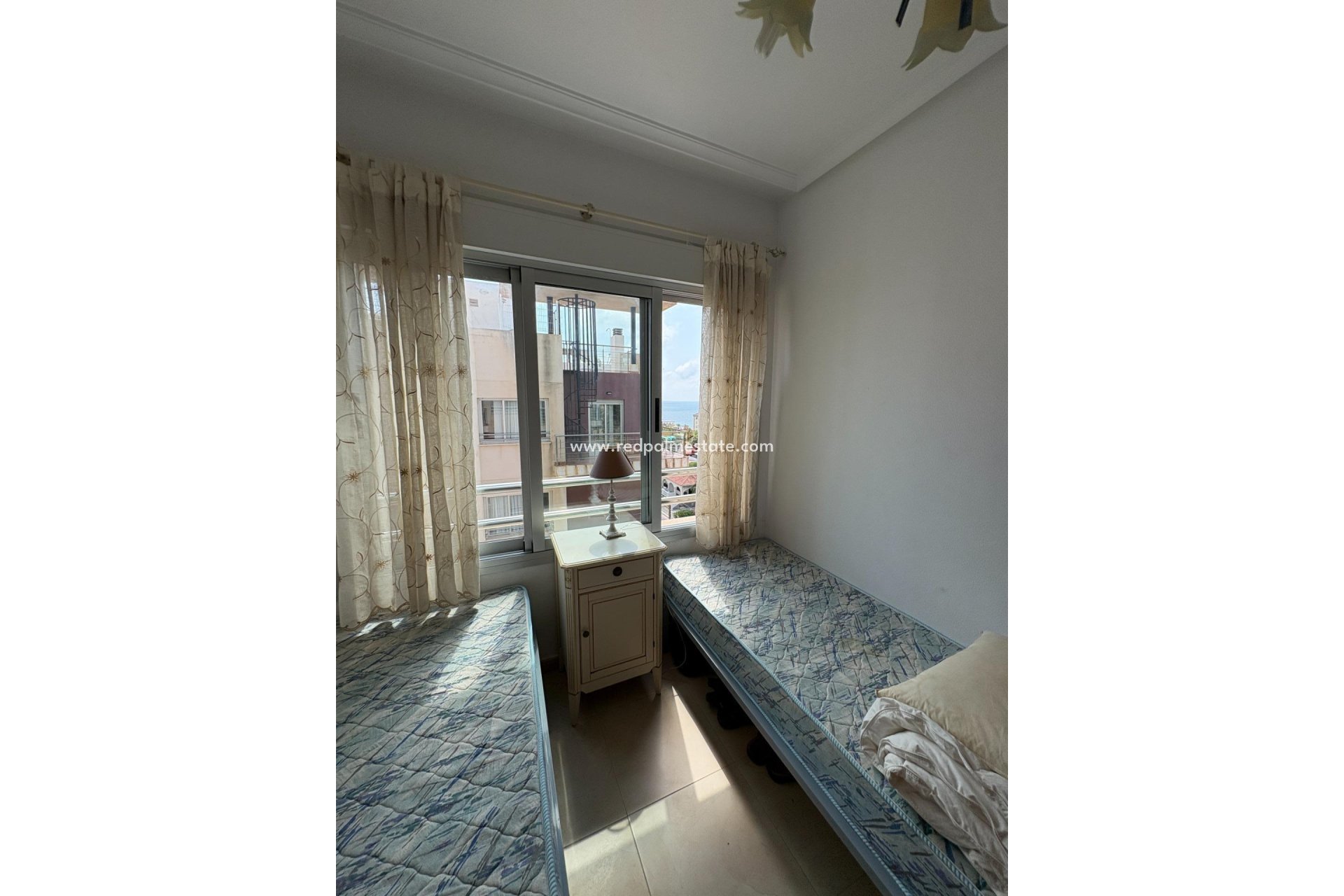 Revente - Appartements -
Torrevieja - Punta prima