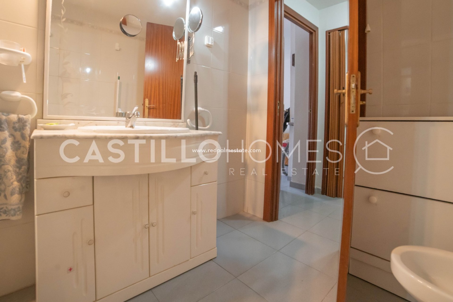 Revente - Appartements -
Torrevieja - Punta prima