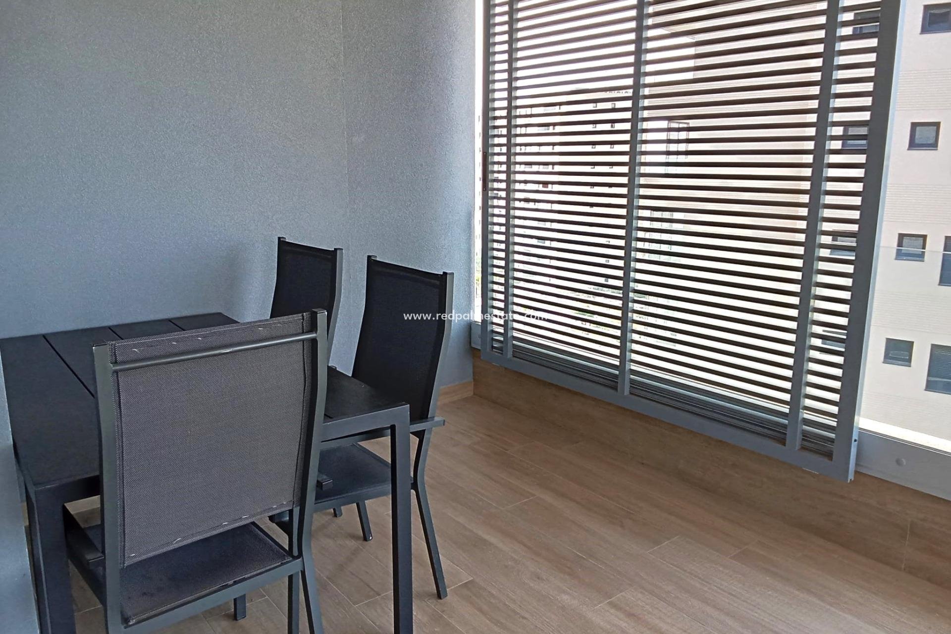 Revente - Appartements -
Torrevieja - Punta prima