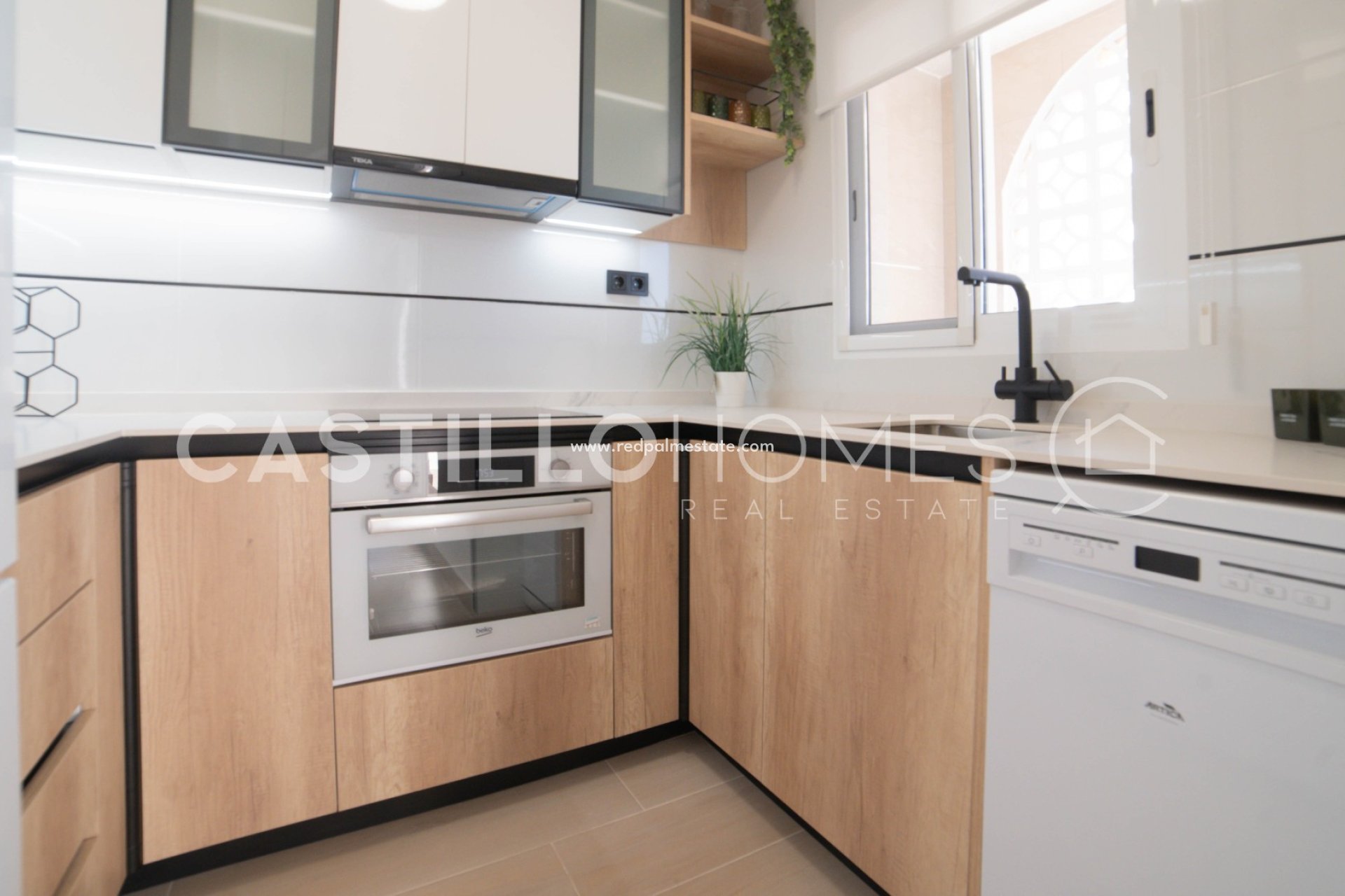 Revente - Appartements -
Torrevieja - Torre del moro