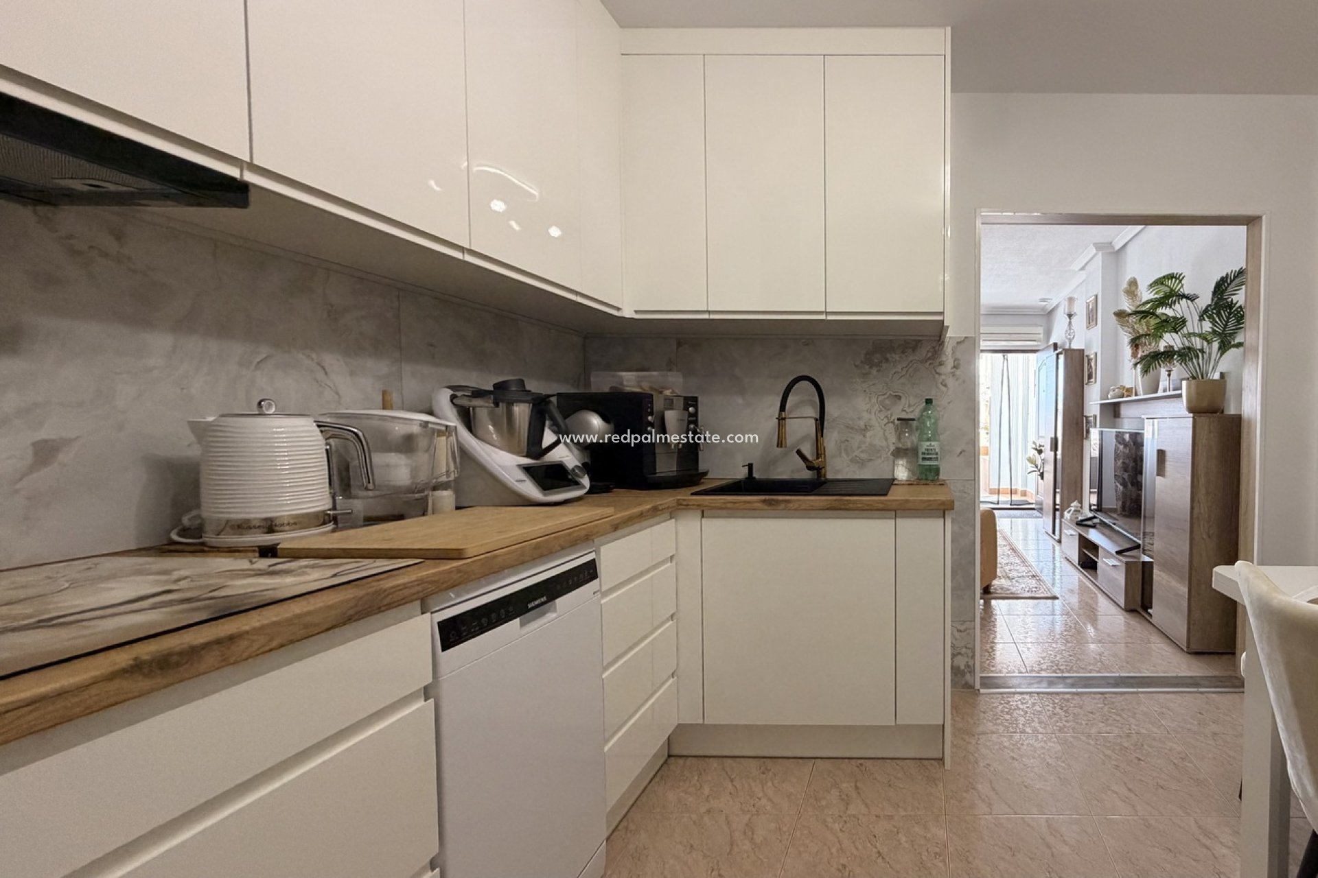 Revente - Appartements -
Torrevieja - Urb. Calas Blancas III