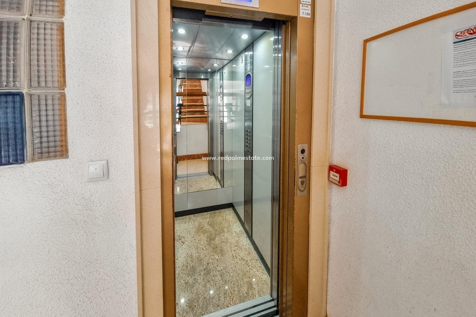 Revente - Appartements -
Torrevieja