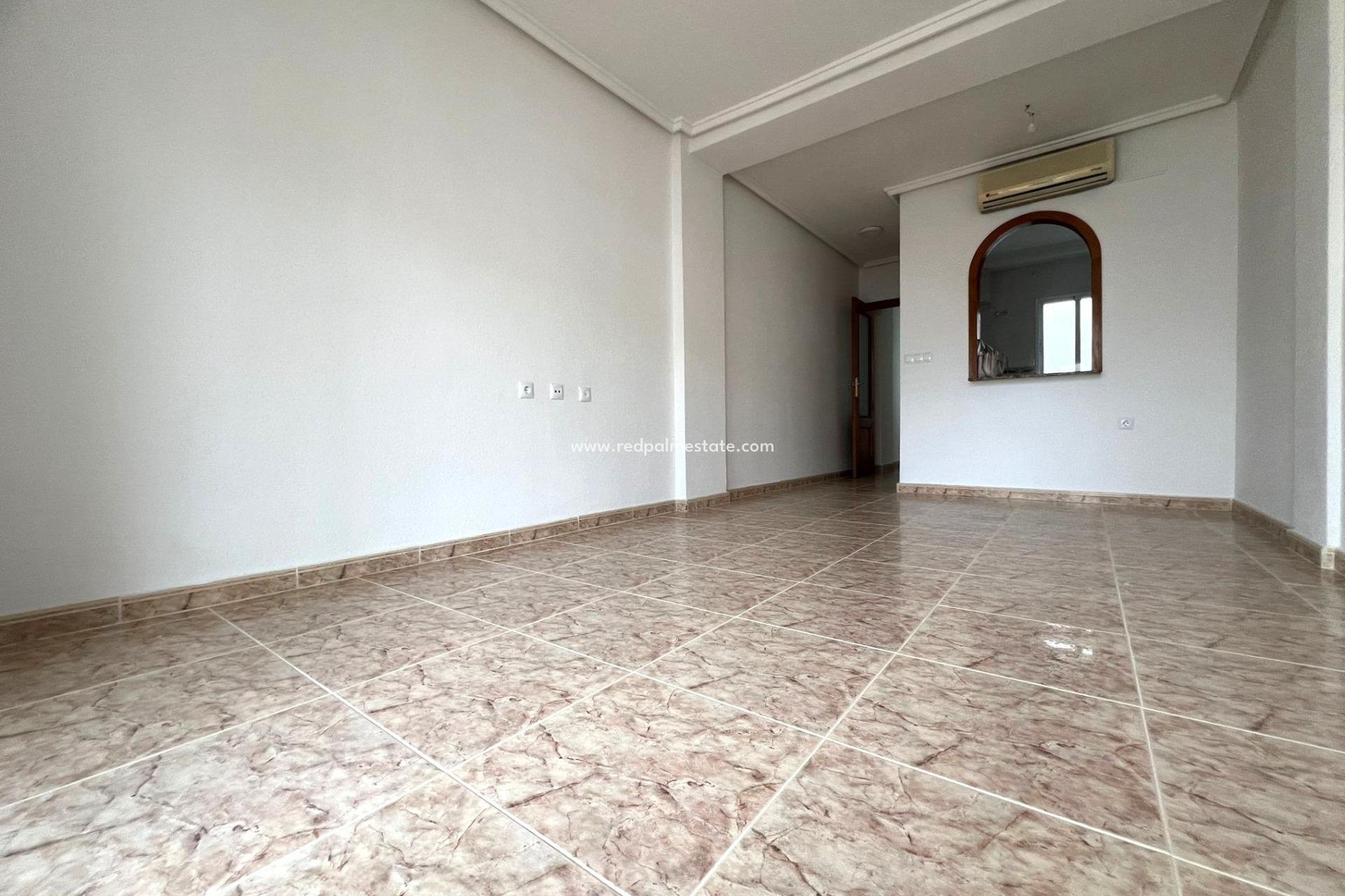 Revente - Appartements -
Torrevieja