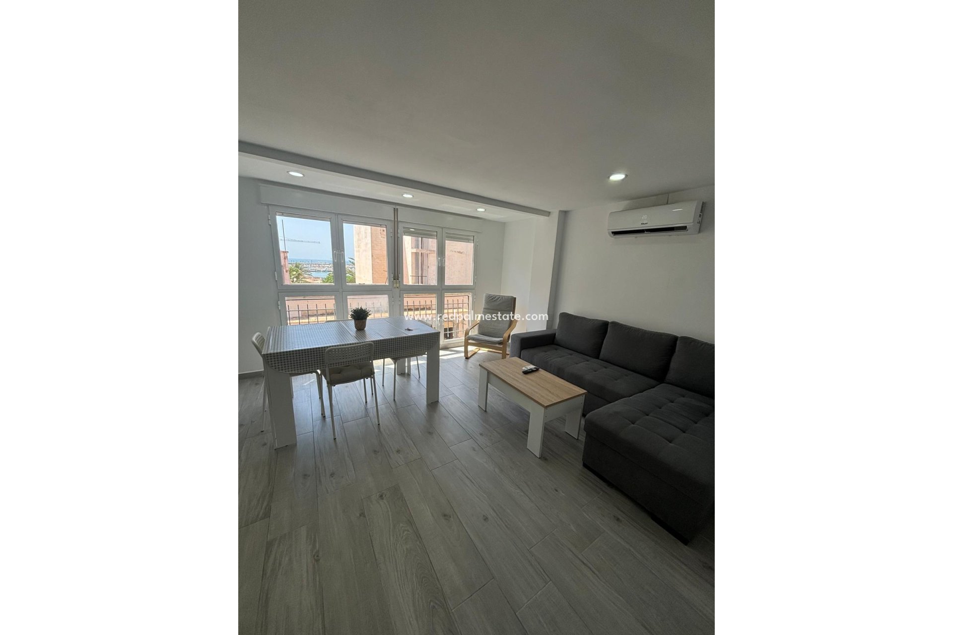 Revente - Appartements -
Torrevieja